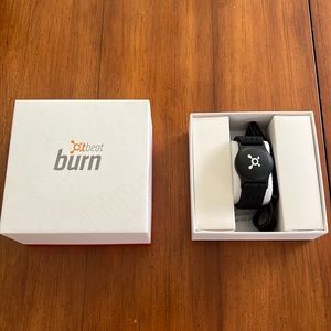 ORANGE THEORY - Armband Heart Rate Monitor. Does not include USB charger